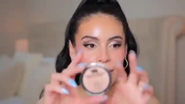 budget-beauty-brilliance-dollar-tree-makeup-challenge