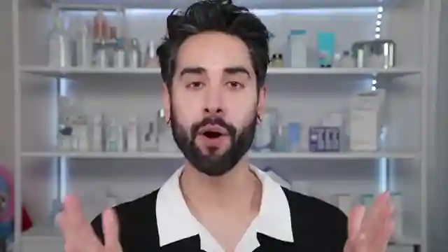 influencer-skincare-vs-corporations-authenticity-under-scrutiny