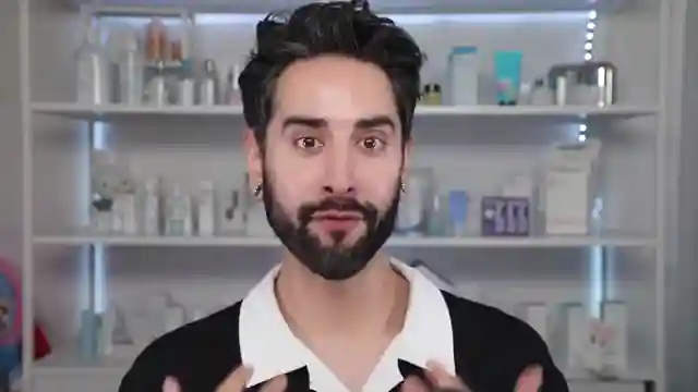influencer-skincare-vs-corporations-authenticity-under-scrutiny