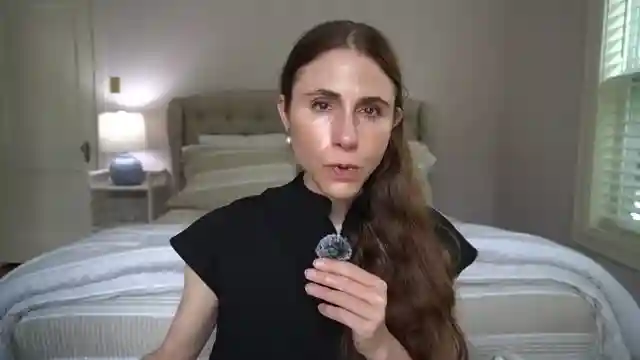 unveiling-the-vt-pdrn-essence-100-skincare-hype-vs-reality