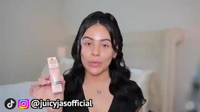 e-l-f-halo-glow-skin-tint-review-dewy-finish-spf-50-test