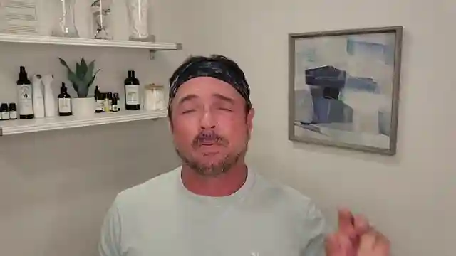 revolutionize-your-eye-skincare-natural-two-step-method-by-chris-gibson