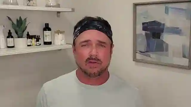 revolutionize-your-eye-skincare-natural-two-step-method-by-chris-gibson